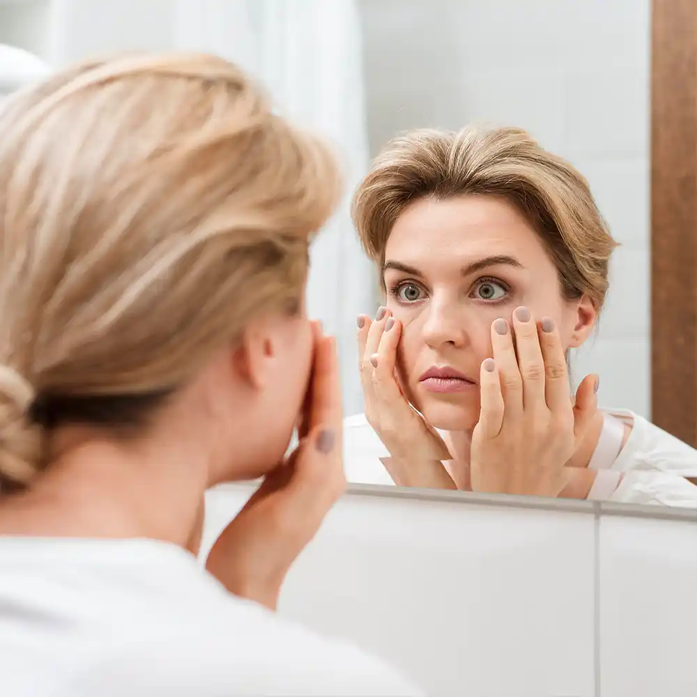 Cuando oquieres que el espejo te mienta | Medicina Estética